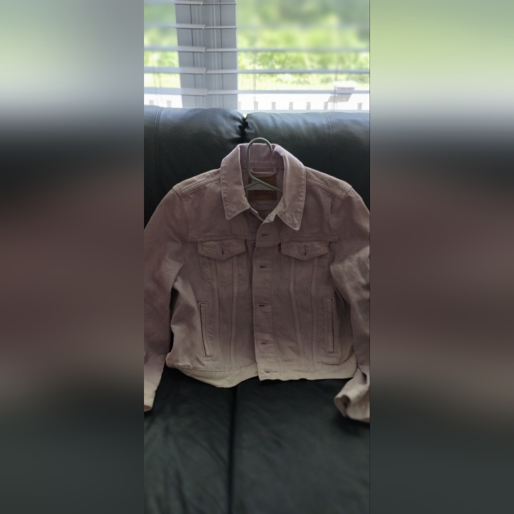 LEVI’S Light Purple Ombré Denim Trucker Jacket.